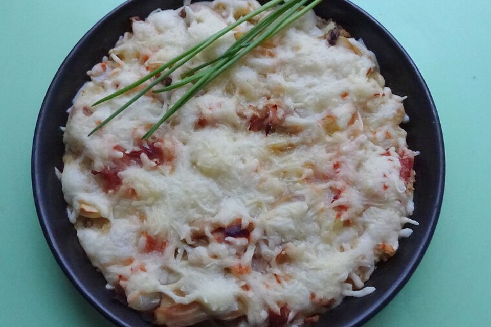 Schneller Kartoffel - Knoblauch - Kuchen mit Pilzen