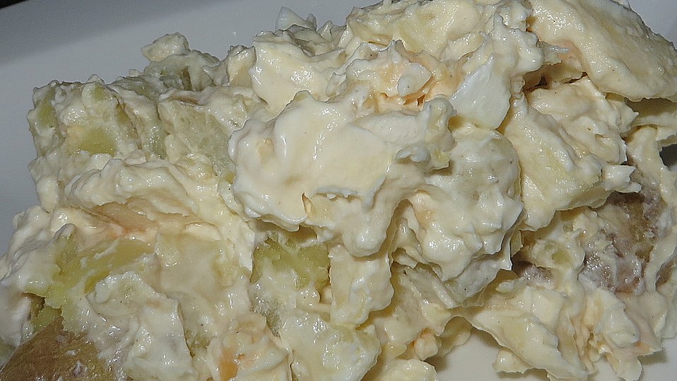 Kartoffelsalat mit Apfel und Ei von eskima