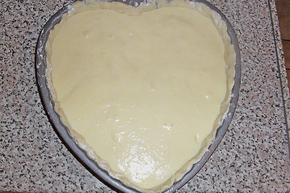 Apfelkuchen mit Creme - Guss