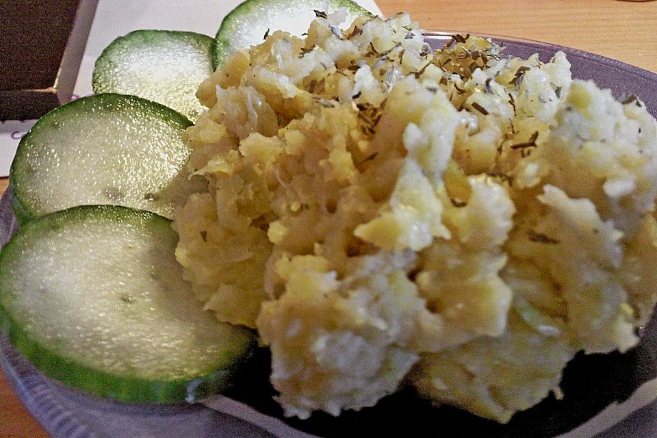 Rosenkohlpüree mit geschmelzten Zwiebeln