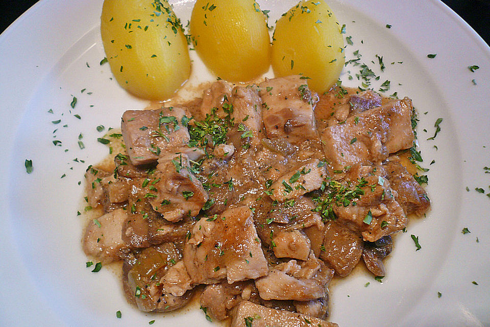 Fischgulasch mit Pilzen