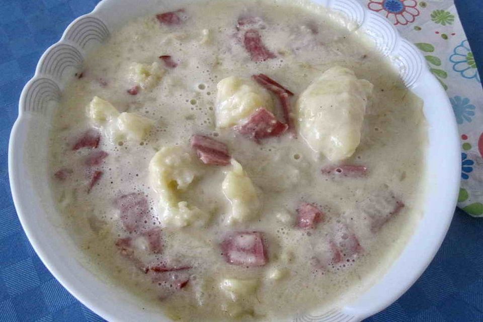 Blumenkohl - Knoblauch - Suppe mit Schinken