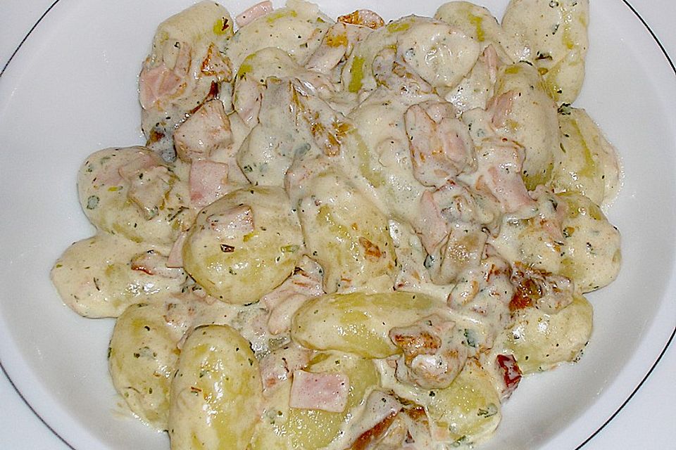 Gnocchi mit Pfifferlingen und Salbei