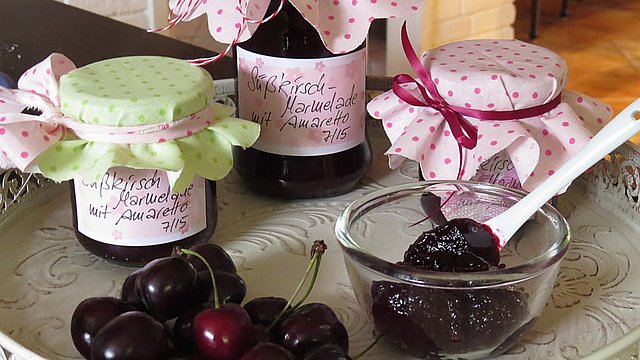 Kirschmarmelade mit Amaretto von tasmia Kirschmarmelade mit Amaretto von tasmia