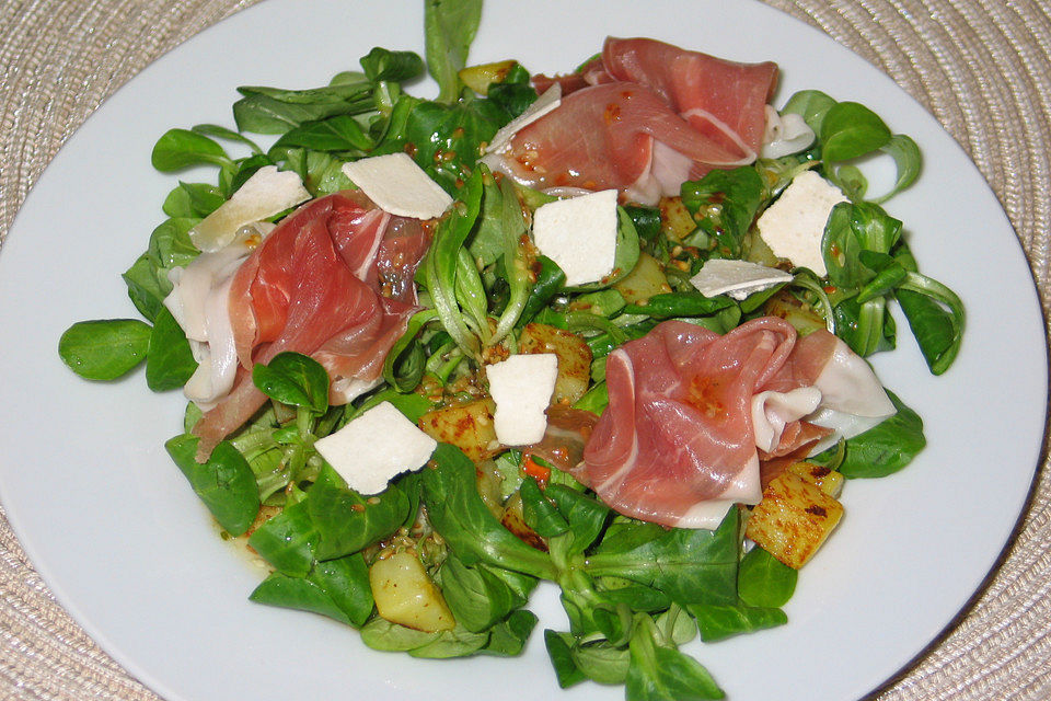 Lauwarmer Feldsalat