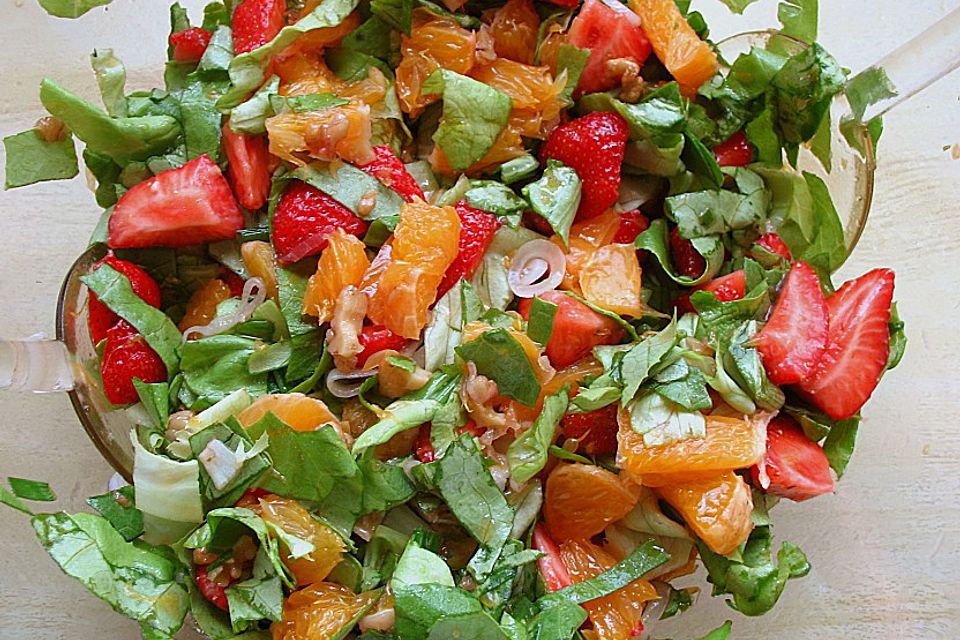 Erdbeersalat in Orangensauce