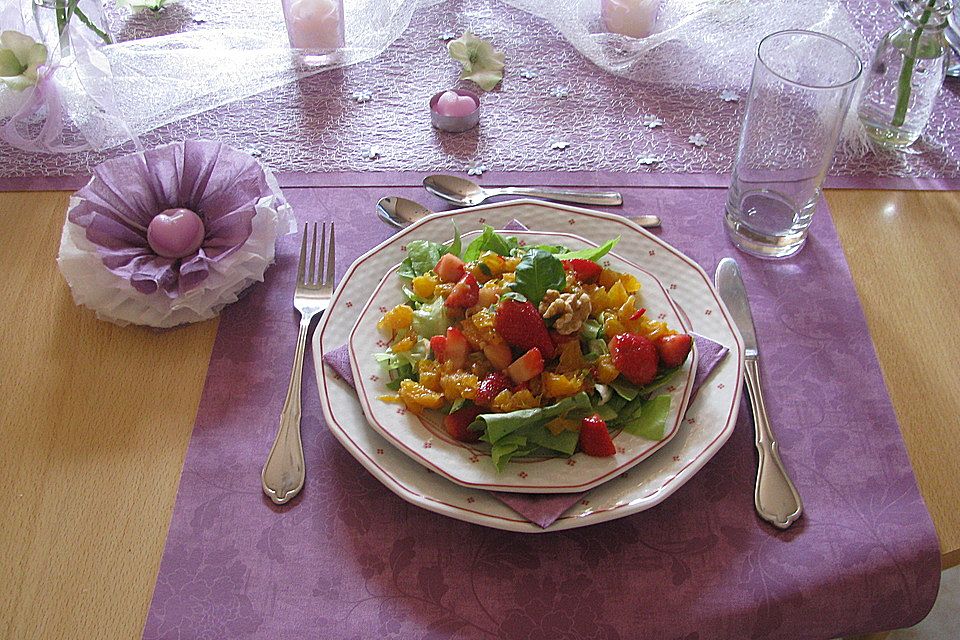 Erdbeersalat in Orangensauce