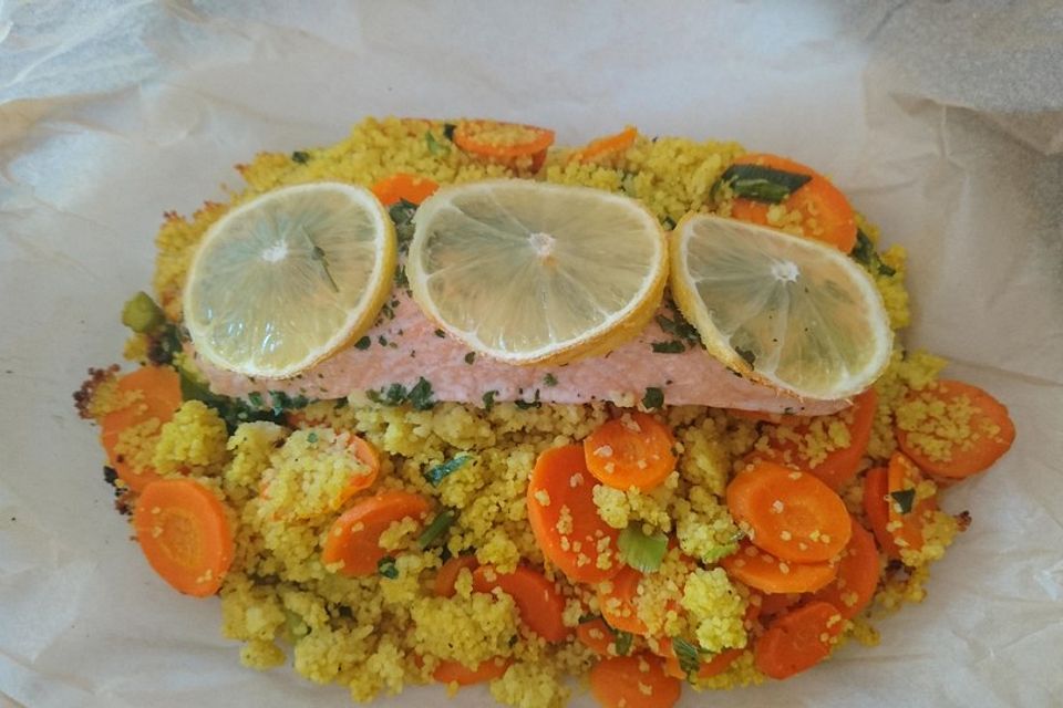 Lachs-Couscous-Päckchen