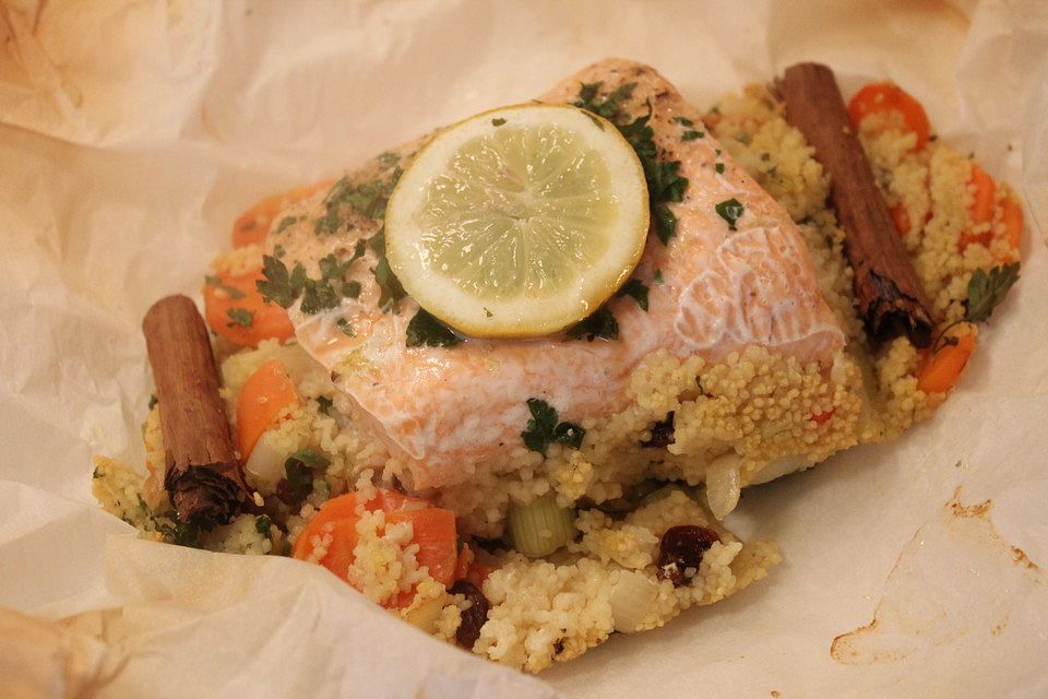 Lachs-Couscous-Päckchen