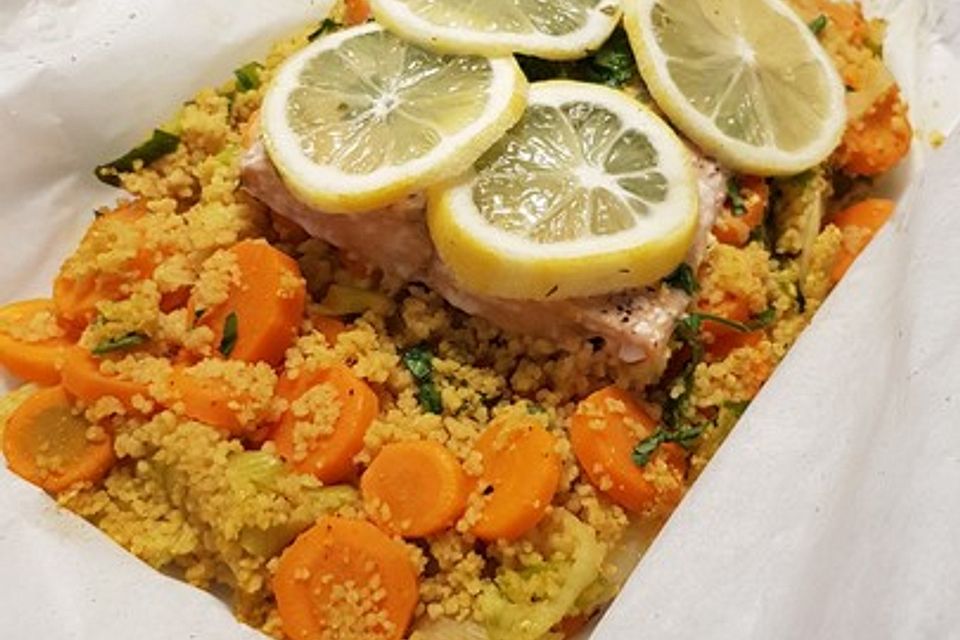 Lachs-Couscous-Päckchen