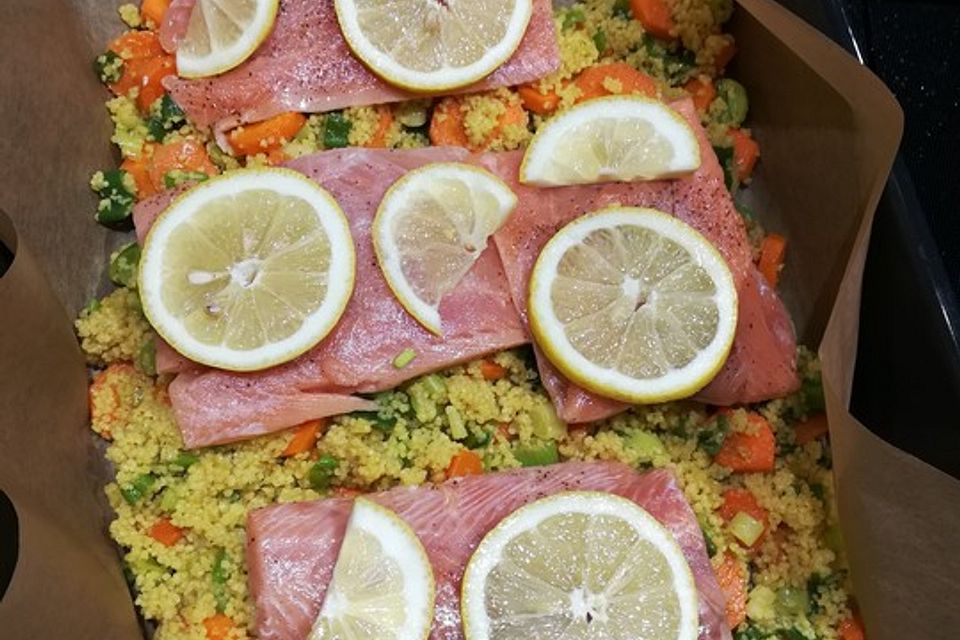 Lachs-Couscous-Päckchen