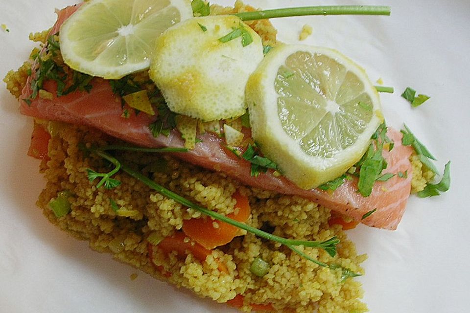 Lachs-Couscous-Päckchen