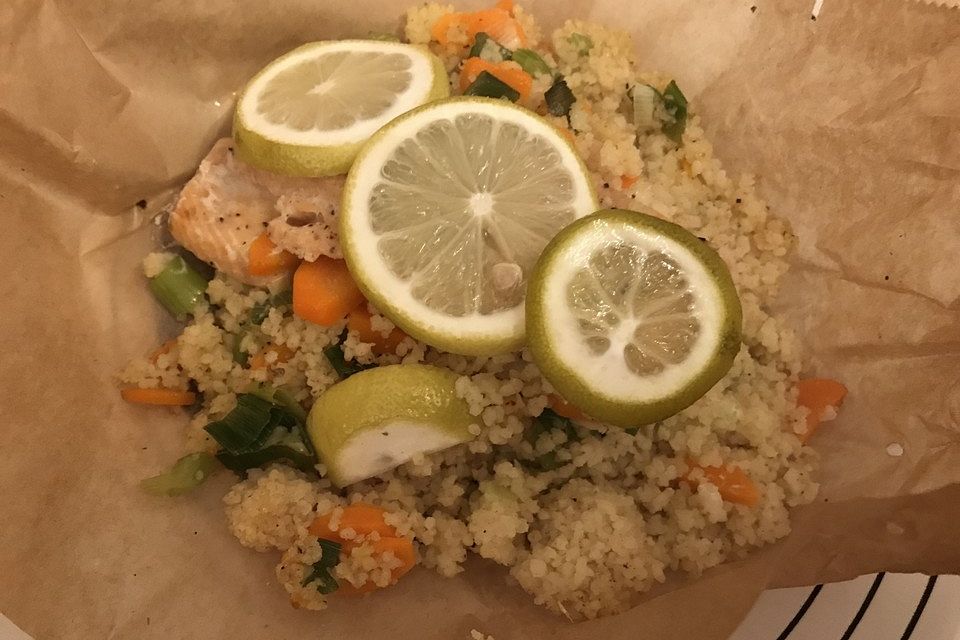 Lachs-Couscous-Päckchen