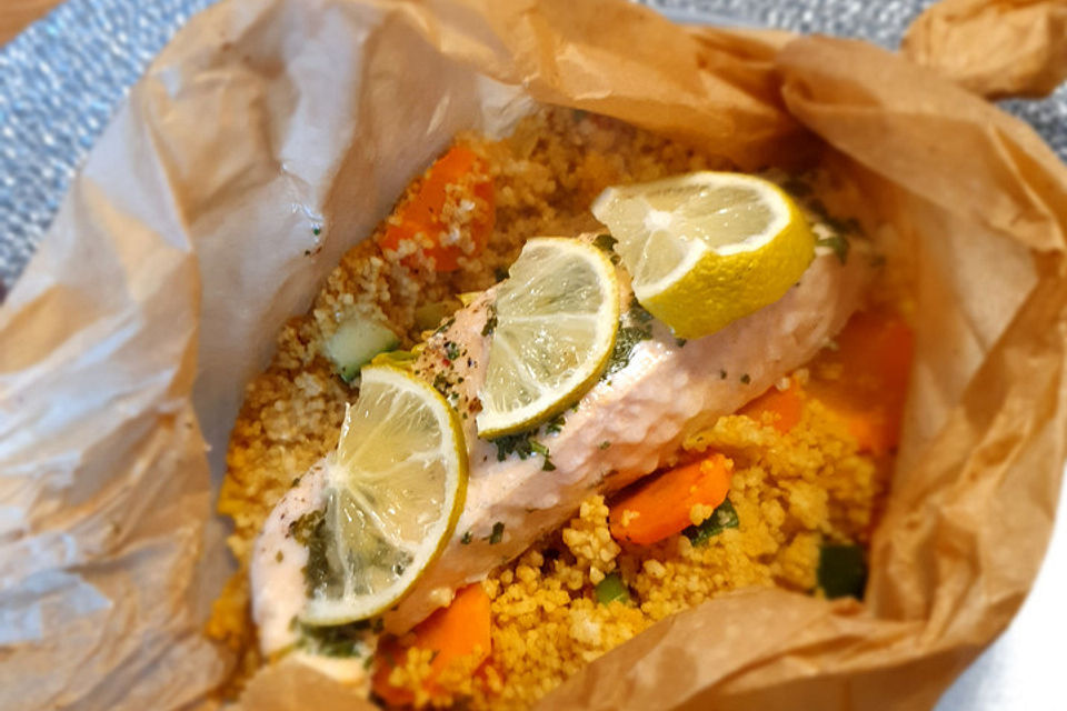 Lachs-Couscous-Päckchen