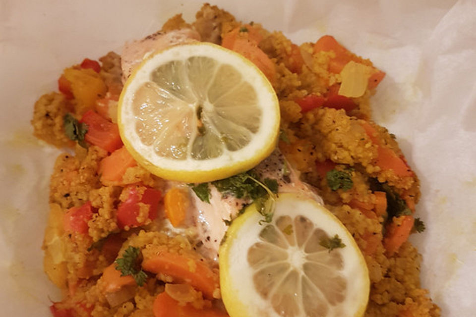 Lachs-Couscous-Päckchen