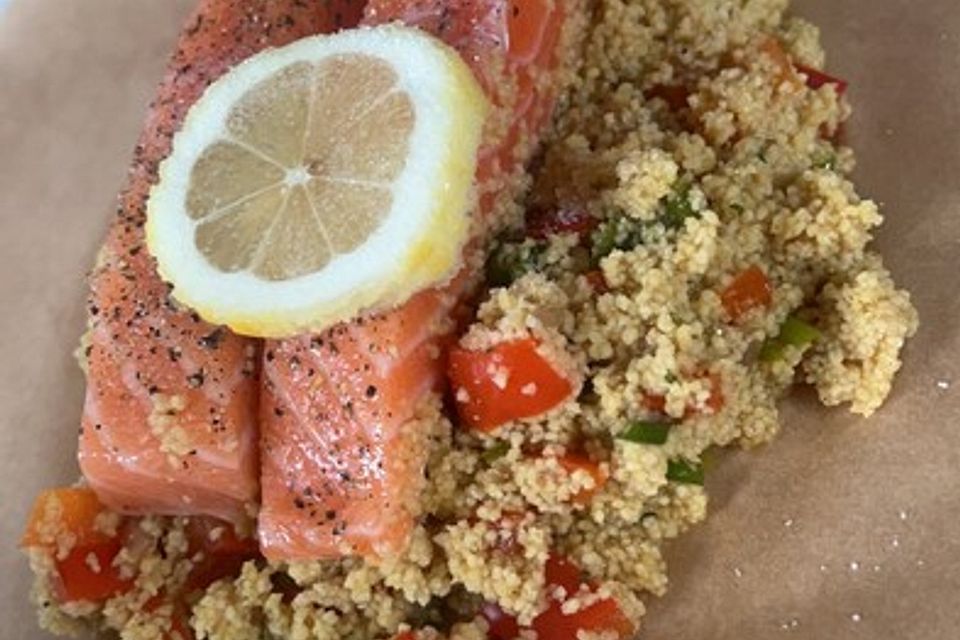 Lachs-Couscous-Päckchen