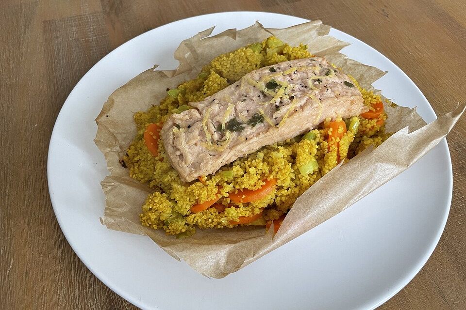 Lachs-Couscous-Päckchen