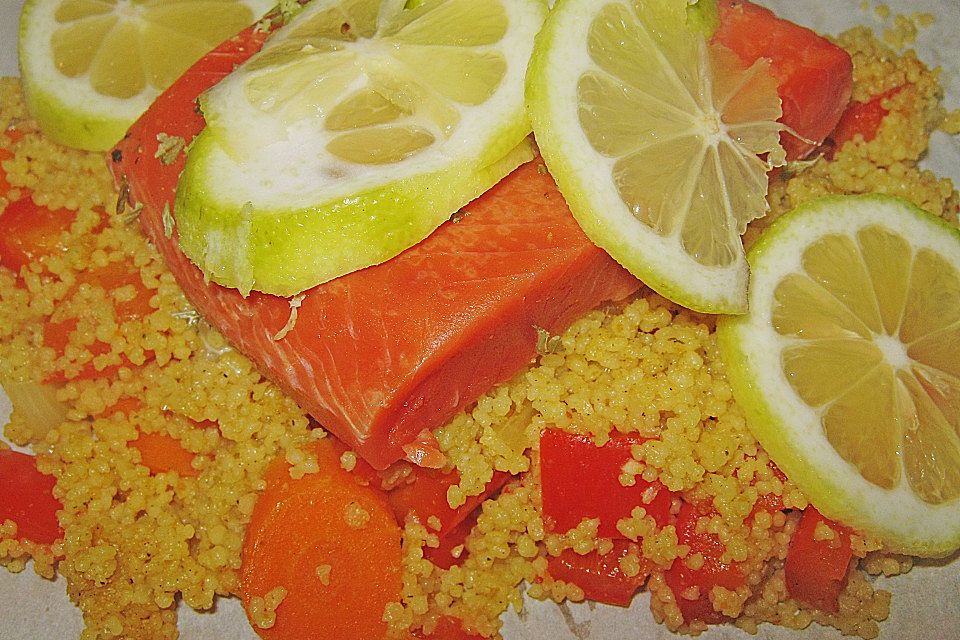 Lachs-Couscous-Päckchen