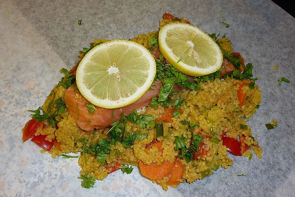 Lachs-Couscous-Päckchen