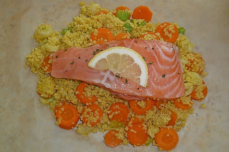 Lachs-Couscous-Päckchen