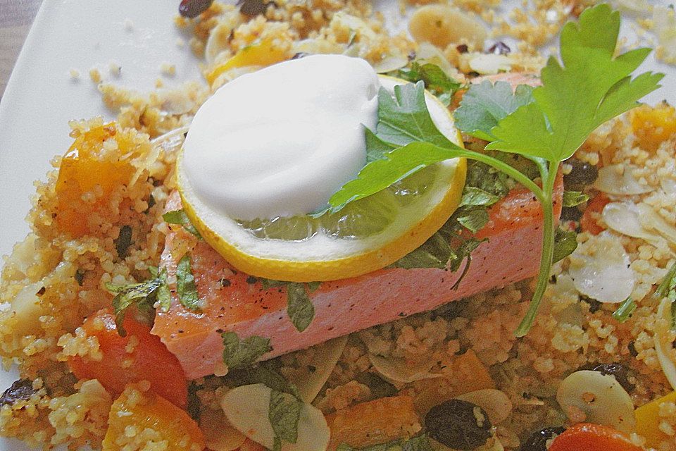 Lachs-Couscous-Päckchen