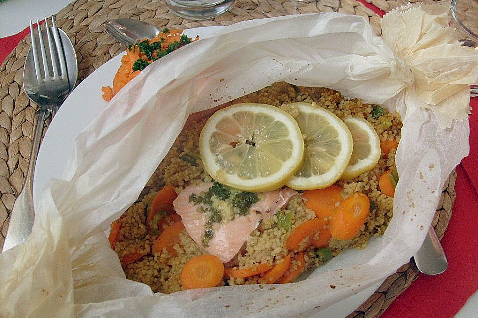 Lachs-Couscous-Päckchen