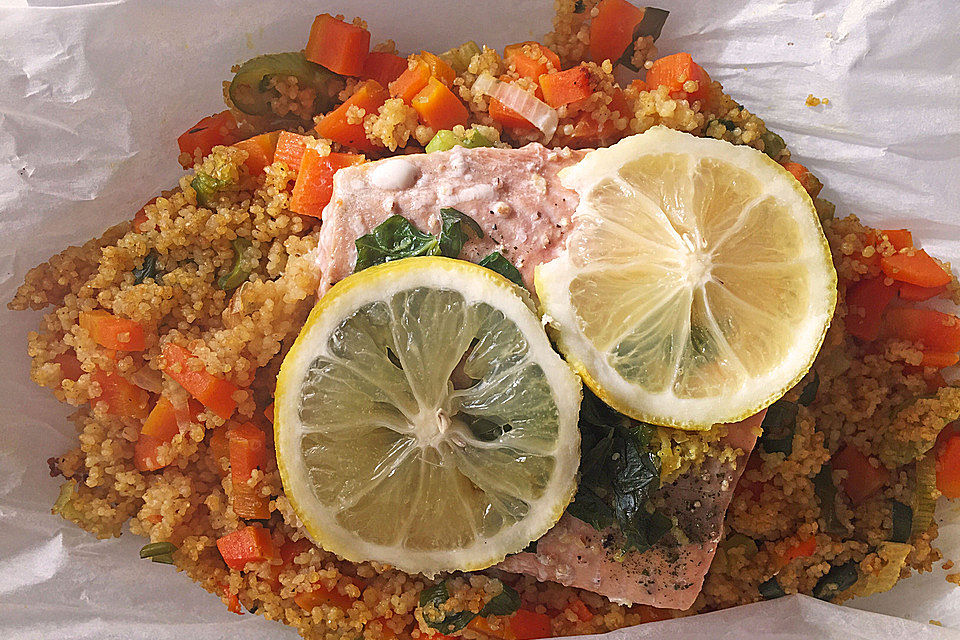 Lachs-Couscous-Päckchen