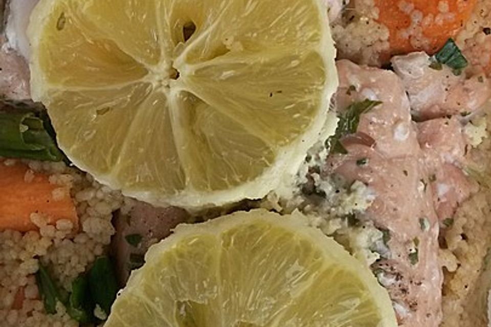 Lachs-Couscous-Päckchen