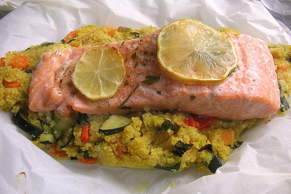 Lachs-Couscous-Päckchen