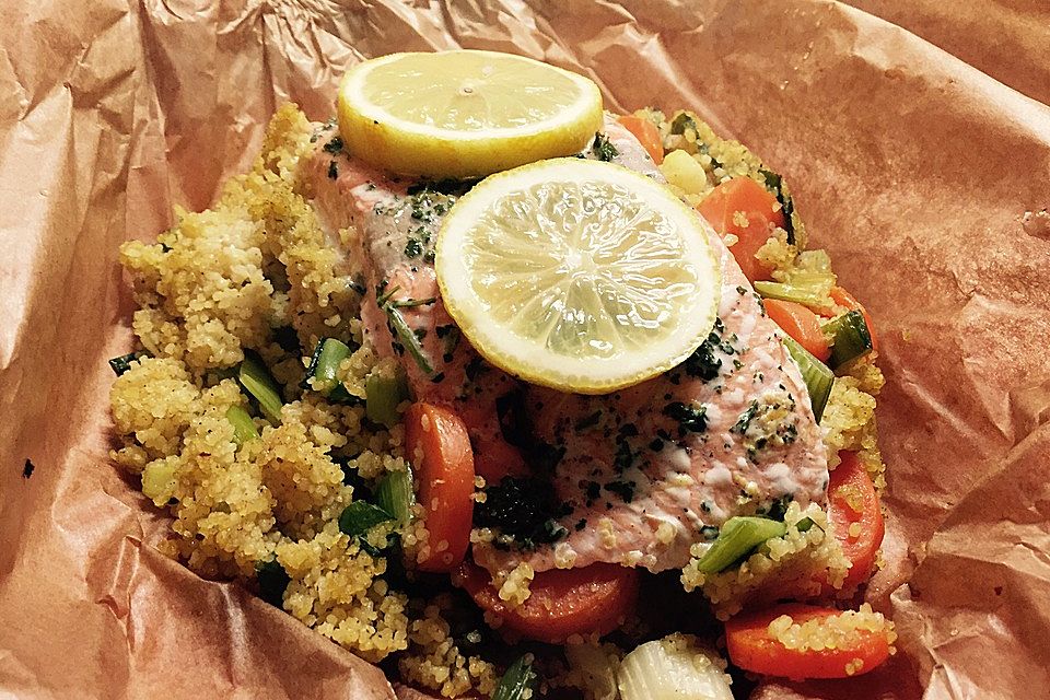 Lachs-Couscous-Päckchen