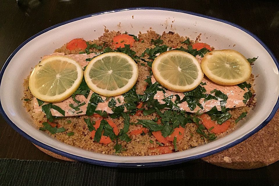 Lachs-Couscous-Päckchen