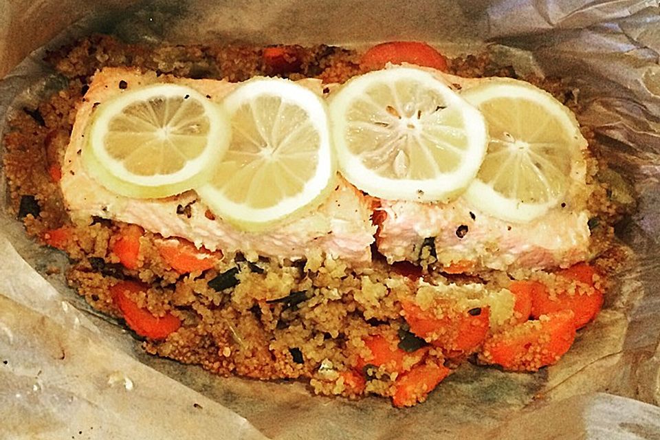 Lachs-Couscous-Päckchen