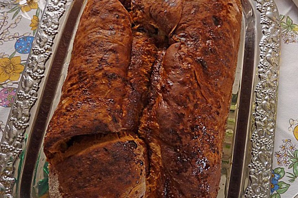 Kärntner Reindling mit  karamellisierter Zuckerkruste