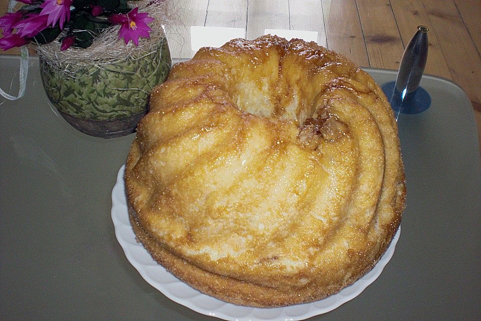 Kärntner Reindling mit  karamellisierter Zuckerkruste