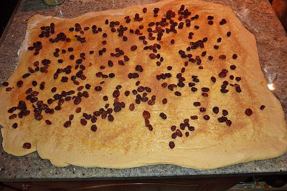 Kärntner Reindling mit  karamellisierter Zuckerkruste