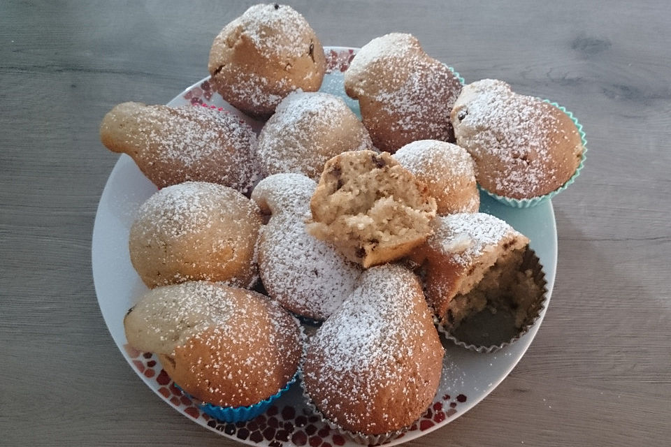 Zucchini Muffins mit saurer Sahne