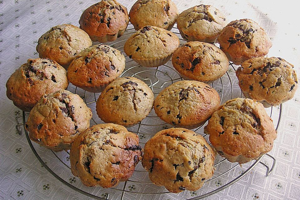 Zucchini Muffins mit saurer Sahne