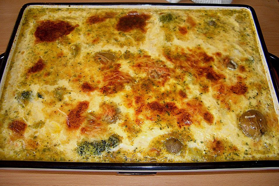 Schweinelendchen mediterran auf Brokkoli - Kartoffel Gratin