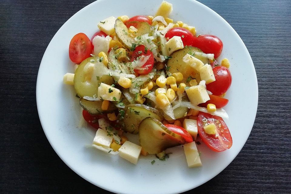 Gemischter Sommer - Salat