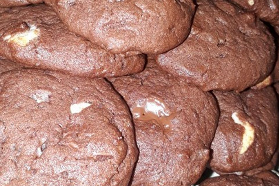 Chewy Chocolate Creamcheese Cookies