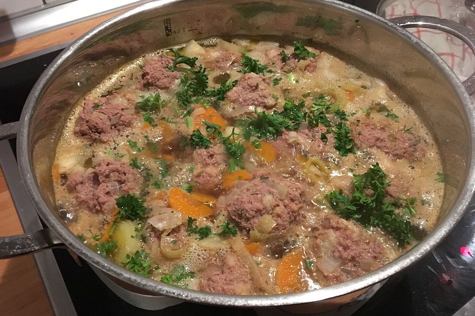 Schnelle Leberknödelsuppe