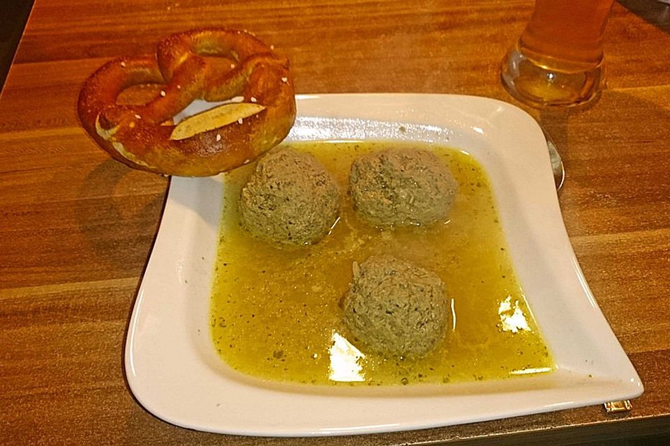 Schnelle Leberknödelsuppe