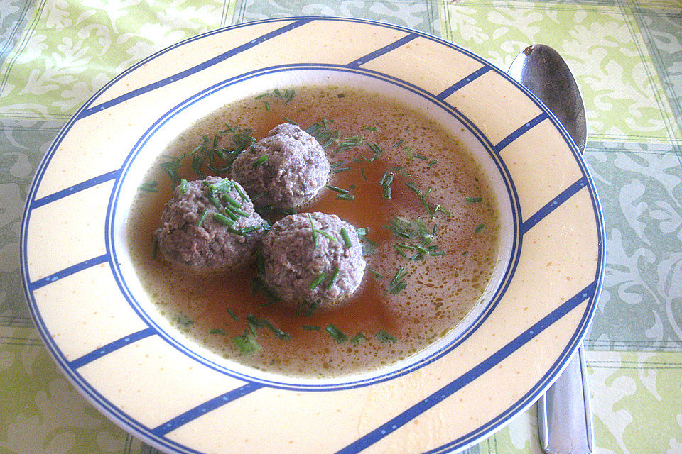 Schnelle Leberknödelsuppe