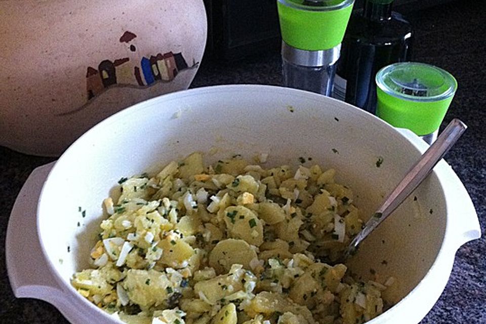 Leichter Kartoffelsalat mit Schnittlauch