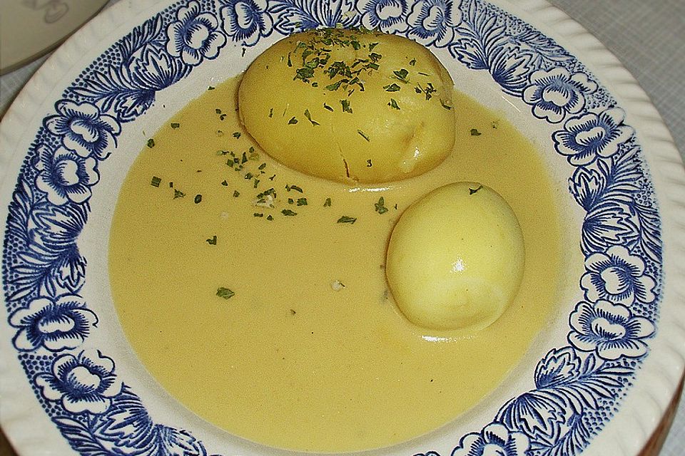 Eier in Senfsoße