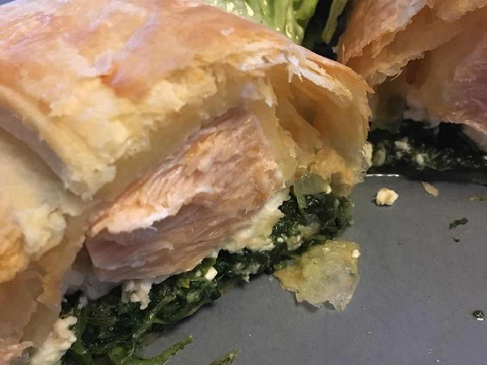 Lachs Im Blätterteig Mit Spinat Und Schafskäse