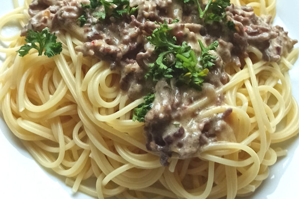 Spaghetti fast wie Carbonara