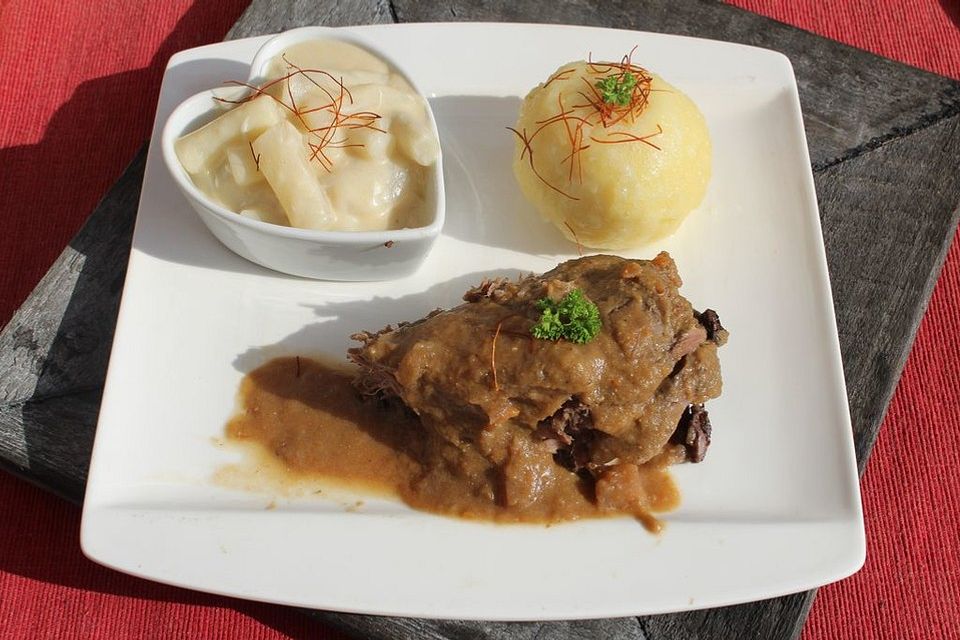 Rehkeule mit Rotweinsauce Rehkeule mit Rotweinsauce