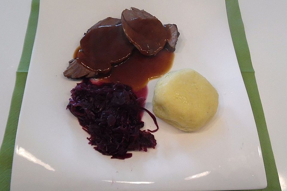 Rehkeule mit Rotweinsauce Rehkeule mit Rotweinsauce