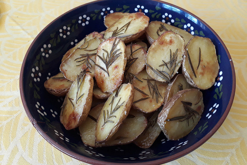 Ofenkartoffeln mit frischen Kräutern